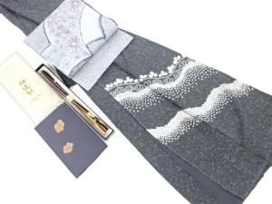 未使用品　きぬたや謹製　絞り波に花模様訪問着